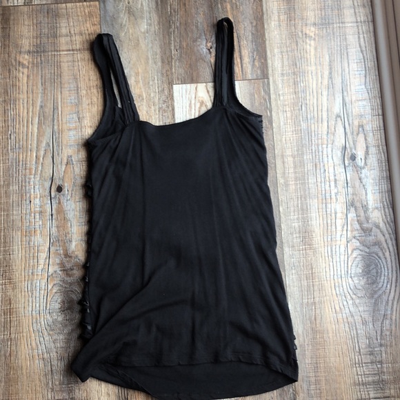 Express Ribbon Tank - Picture 2 of 4